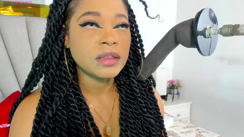 Snapshot of angel_dthroat chatting on December 20, 12:16 pm ANGHEL online show from December 20, 12:16 pm