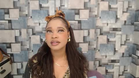 Snapshot of angel_dthroat chatting on December 16, 12:10 pm ANGHEL online show from December 16, 12:10 pm