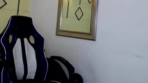 Snapshot of angel_dusstt chatting on November 27, 12:07 pm Angel Dusstt online show from November 27, 12:07 pm