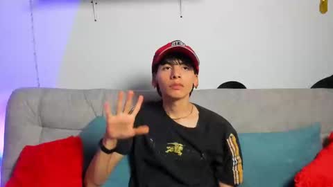 Snapshot of angel_dustt1 chatting on June 4, 8:37 pm angel_dustt1 online show from June 4, 8:37 pm