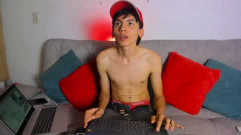 angel_dustt1 online show from June 17, 11:05 pm