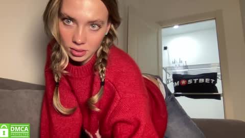 Snapshot of angel_from_sky chatting on December 24, 11:38 am Greetings Jess online show from December 24, 11:38 am