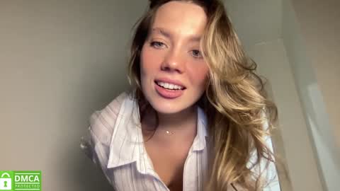 Snapshot of angel_from_sky chatting on March 11, 2:29 pm Greetings Jess online show from March 11, 2:29 pm