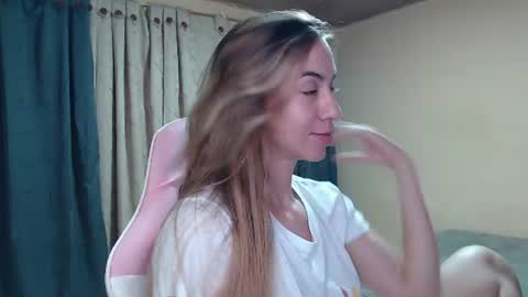 Angel Girl online show from July 19, 11:41 pm