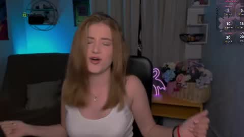 angel_hip online show from July 28, 6:20 pm