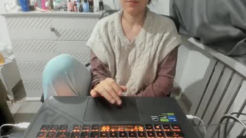 Snapshot of angel_lee__ chatting on January 23, 4:04 pm angel_lee__ online show from January 23, 4:04 pm