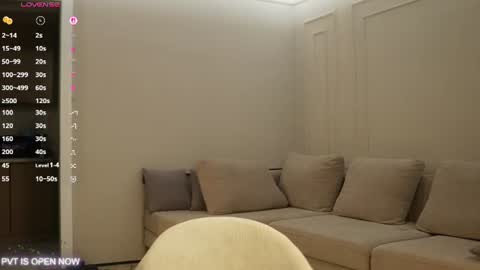 Luisa online show from June 13, 2:04 pm