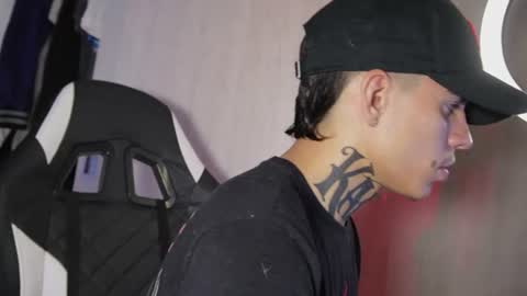angel_luna0 online show from June 16, 8:17 am
