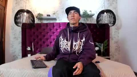 Snapshot of angel_marzel_ chatting on June 14, 3:41 am Angel Marzel online show from June 14, 3:41 am