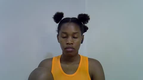 angel_mia5 online show from November 12, 4:40 pm