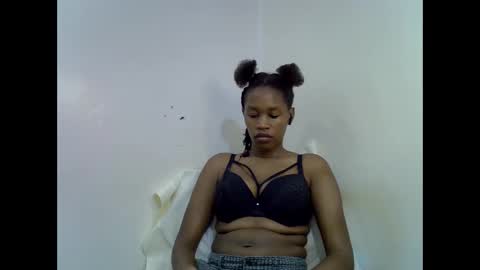 angel_mia5 online show from November 29, 2:14 am