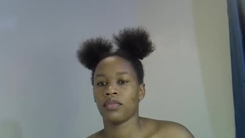 angel_mia5 online show from May 15, 5:36 am