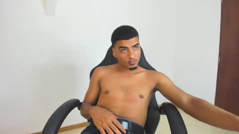 ANGEL online show from May 22, 8:47 pm