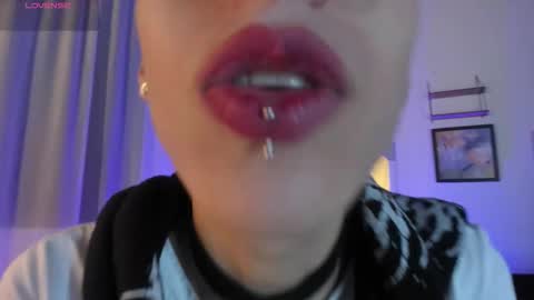 Snapshot of angel_of_lust_ chatting on October 17, 4:15 am Angel online show from October 17, 4:15 am