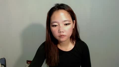 angel_piecumxx online show from July 14, 5:18 pm