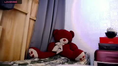 Angel Sapphire online show from February 25, 9:57 pm
