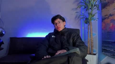 angel_scott2 online show from March 9, 11:25 am