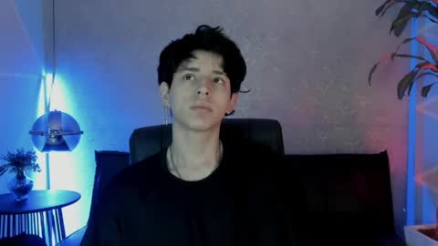 angel_scott2 online show from April 2, 11:52 am