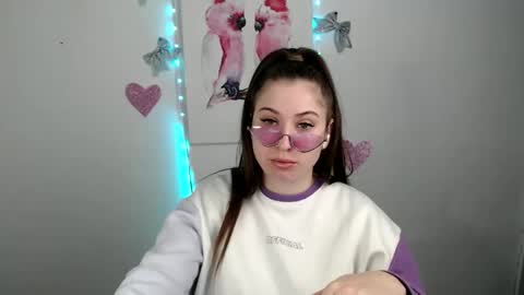 angel_silenia online show from February 10, 7:23 am