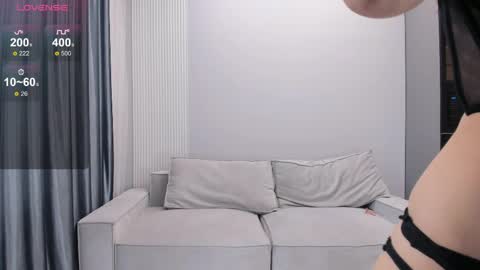 angel_soo online show from April 19, 10:25 am