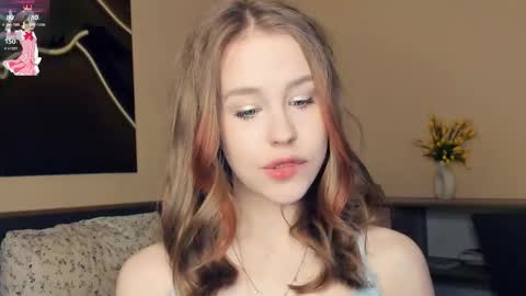 Snapshot of angel_to_burn chatting on March 25, 7:14 am SofiaSofi online show from March 25, 7:14 am