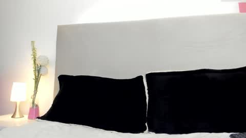 angel_velvet_ online show from October 10, 12:04 pm