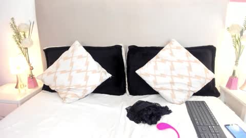 angel_velvet_ online show from February 22, 9:02 pm