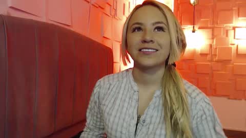 Angel online show from December 14, 11:37 am