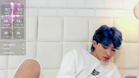 Snapshot of angel_yuhog chatting on November 22, 11:04 pm Angel online show from November 22, 11:04 pm