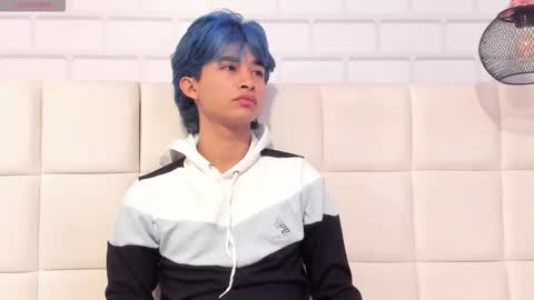 Snapshot of angel_yuhog chatting on November 27, 7:32 am Angel online show from November 27, 7:32 am