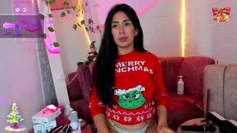 Snapshot of angela_black_hair chatting on December 24, 11:00 pm Angela black hair online show from December 24, 11:00 pm