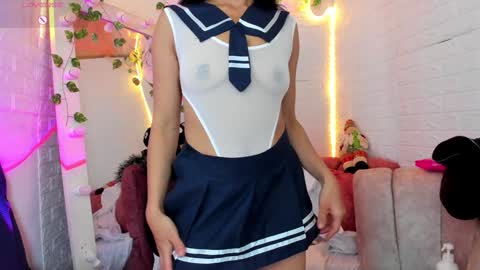 Snapshot of angela_black_hair chatting on January 6, 3:19 pm Angela black hair online show from January 6, 3:19 pm