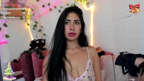 Snapshot of angela_black_hair chatting on January 7, 12:31 pm Angela black hair online show from January 7, 12:31 pm