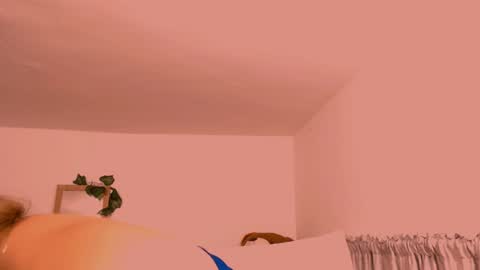 angela online show from September 16, 1:12 pm