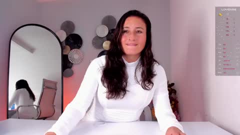 Ange online show from January 10, 7:43 pm
