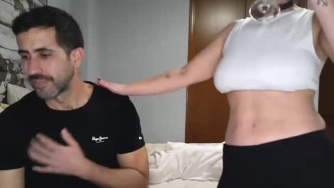 angela_hugo online show from February 13, 9:11 pm