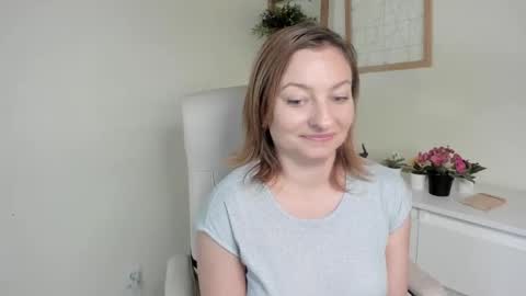 Snapshot of angela_samt chatting on September 17, 5:53 am Angela online show from September 17, 5:53 am