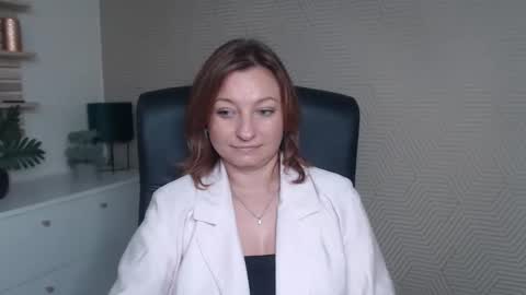 Snapshot of angela_samt chatting on November 4, 10:36 am Angela online show from November 4, 10:36 am