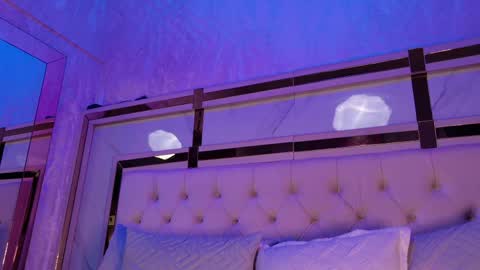 angela_white22 online show from June 6, 7:18 pm