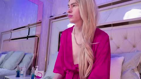 angela_white22 online show from June 7, 2:43 pm