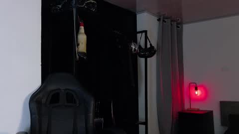 Angela help me reach 100 thumbs up online show from October 4, 9:46 pm