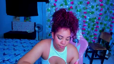 Snapshot of angelacoffee chatting on April 11, 10:36 pm Angela online show from April 11, 10:36 pm