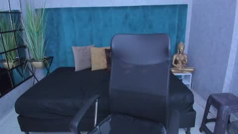 Angela online show from June 30, 2:01 am