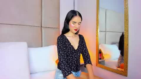 angelag_ online show from June 14, 3:41 am