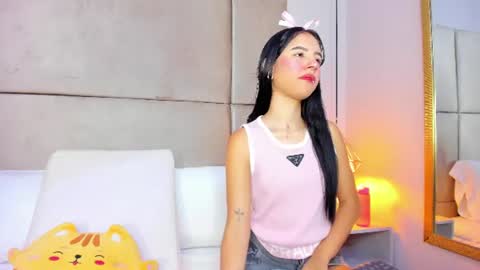 angelag_ online show from June 21, 4:37 am