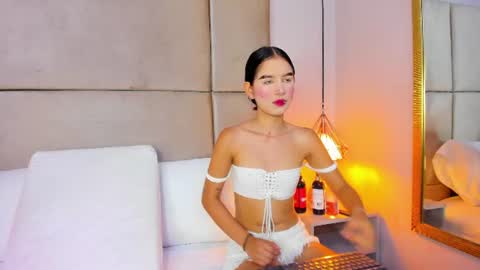 angelag_ online show from July 2, 3:56 am