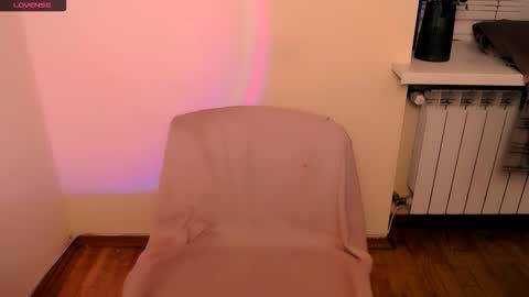 Snapshot of angelalice_ chatting on October 8, 11:41 am Alice online show from October 8, 11:41 am