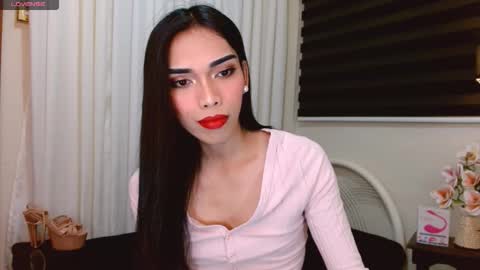 SENORITA online show from November 11, 12:21 am