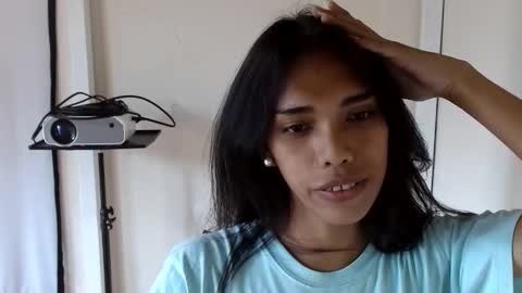 SENORITA online show from May 30, 5:37 am