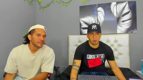 Angel And Cris online show from September 26, 1:15 pm